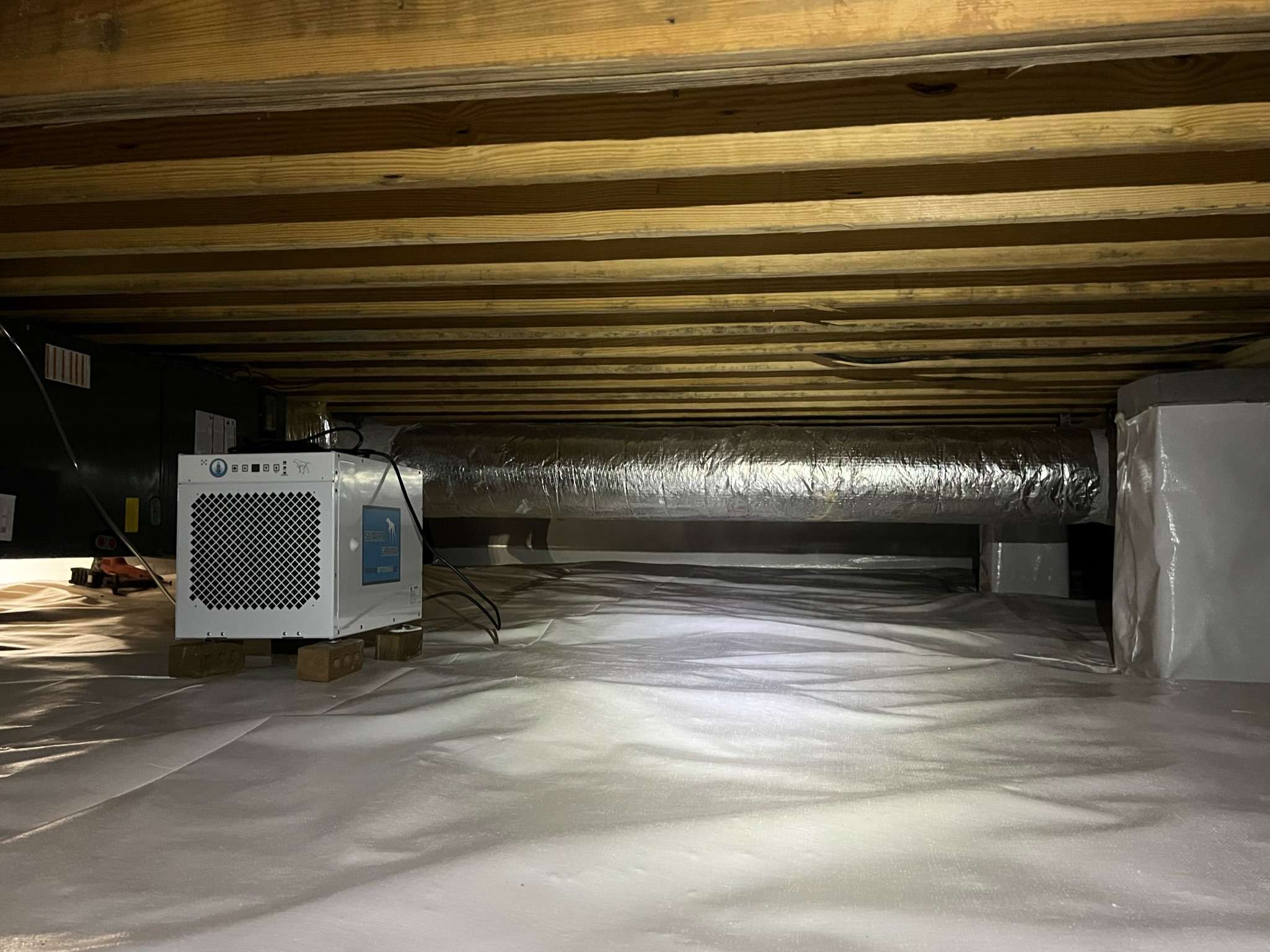 Crawl Space Encapsulation And Dehumidification In Asheville, Al A Comprehensive Humidity Solution (5)